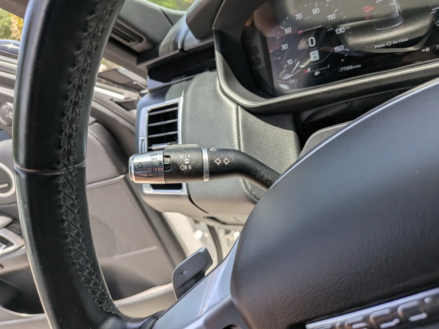 2021 Land Rover Discovery - $25,772