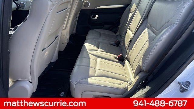 2020 Land Rover Discovery Landmark Edition
