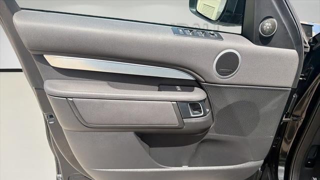 2020 Land Rover Discovery Landmark Edition