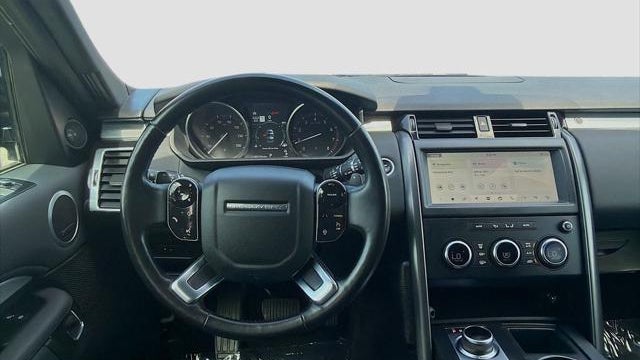 2020 Land Rover Discovery Landmark Edition