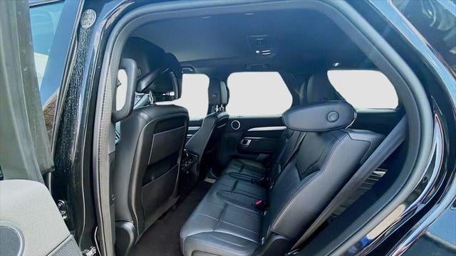 2020 Land Rover Discovery Landmark Edition