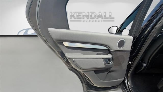2020 Land Rover Discovery Landmark Edition