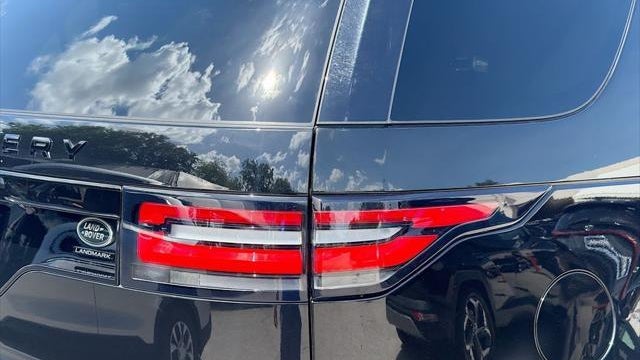 2020 Land Rover Discovery Landmark Edition