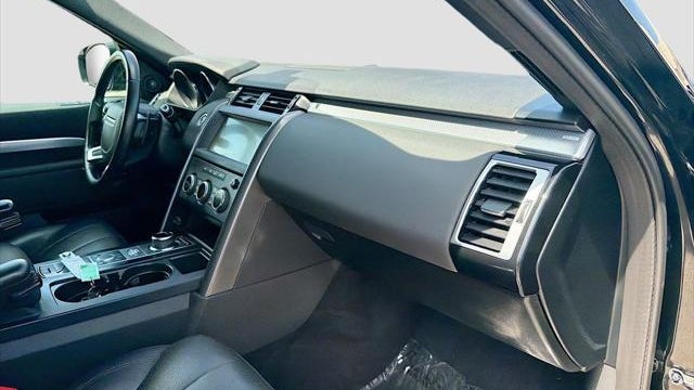 2020 Land Rover Discovery Landmark Edition