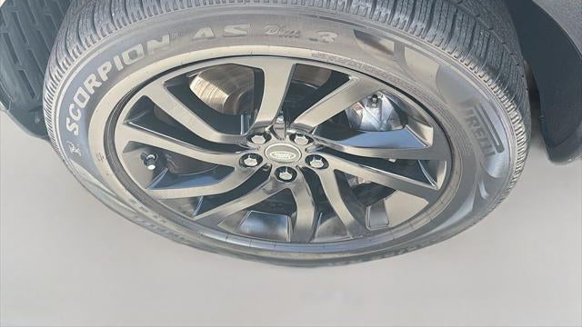 2020 Land Rover Discovery Landmark Edition