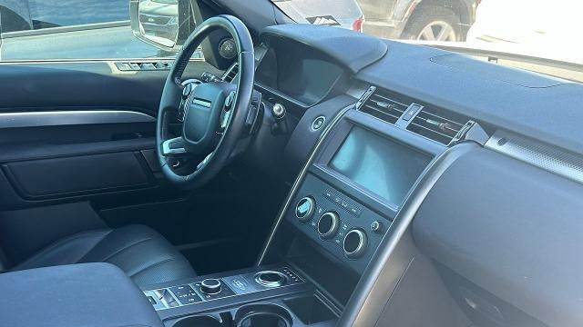 2020 Land Rover Discovery Landmark Edition