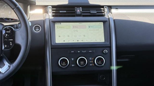 2020 Land Rover Discovery Landmark Edition