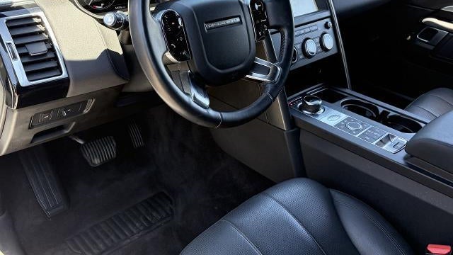 2020 Land Rover Discovery Landmark Edition