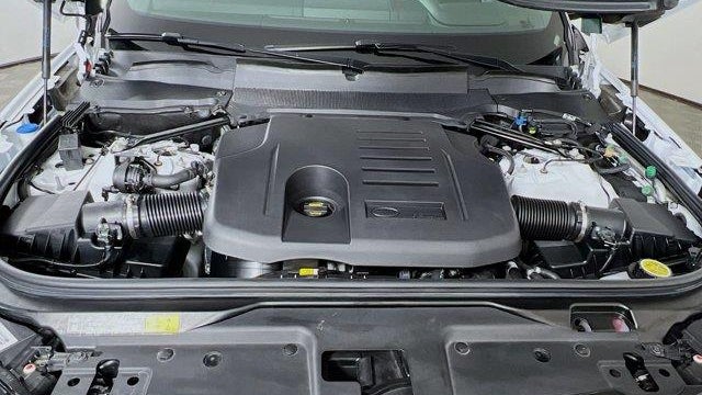 2025 Land Rover Discovery P360 Metropolitan