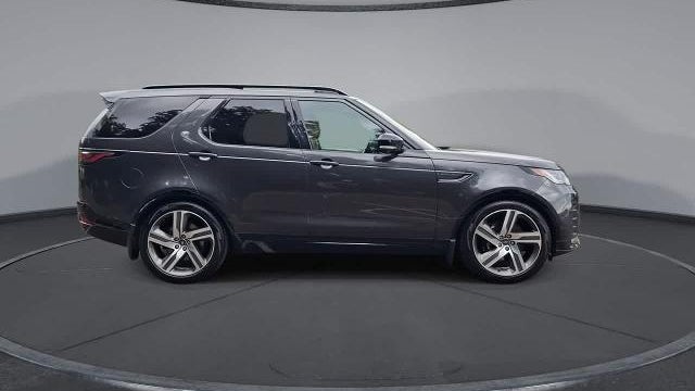 2023 Land Rover Discovery P360 Metropolitan Edition
