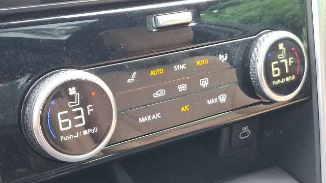 2023 Land Rover Discovery P360 Metropolitan Edition