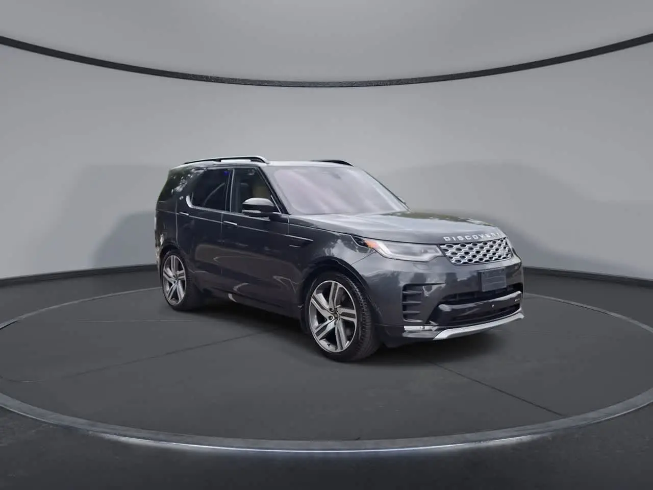 2023 Land Rover Discovery - $28,999