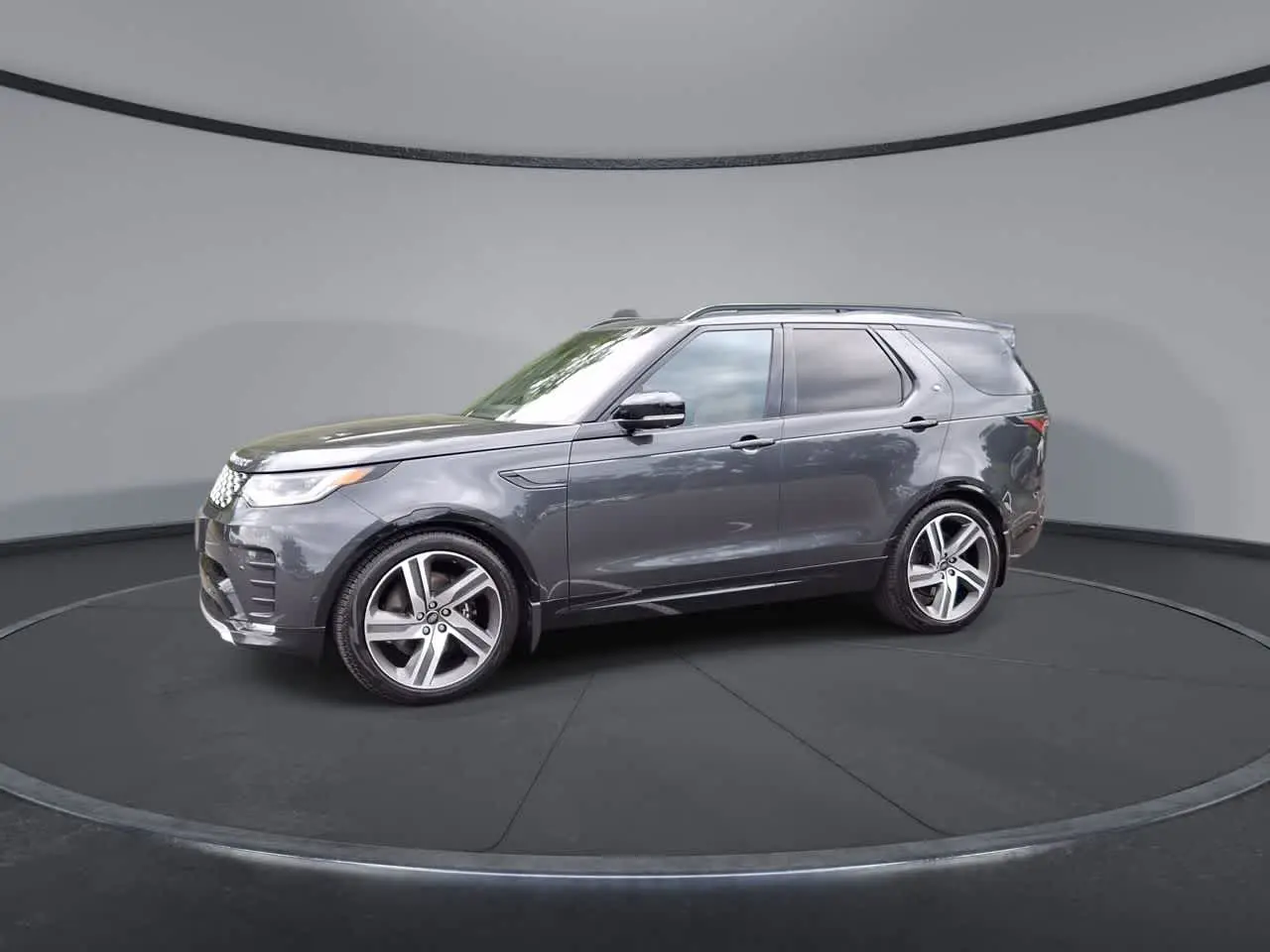 2023 Land Rover Discovery - $28,999
