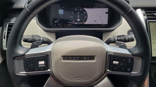 2023 Land Rover Discovery P360 Metropolitan Edition