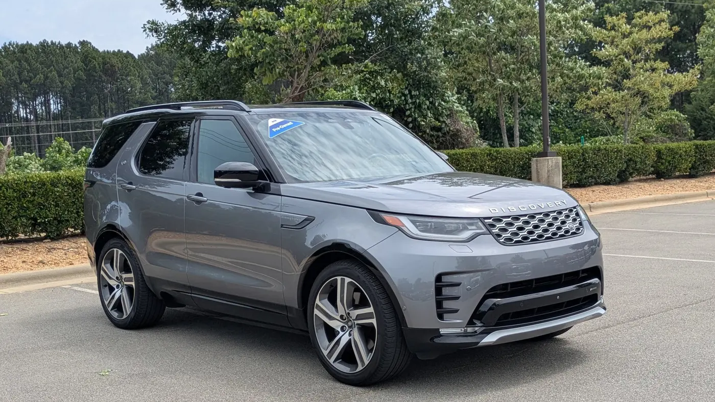 2023 Land Rover Discovery P360 Metropolitan Edition