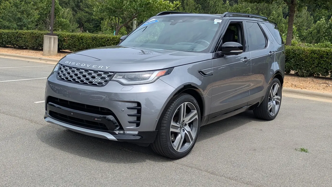 2023 Land Rover Discovery P360 Metropolitan Edition