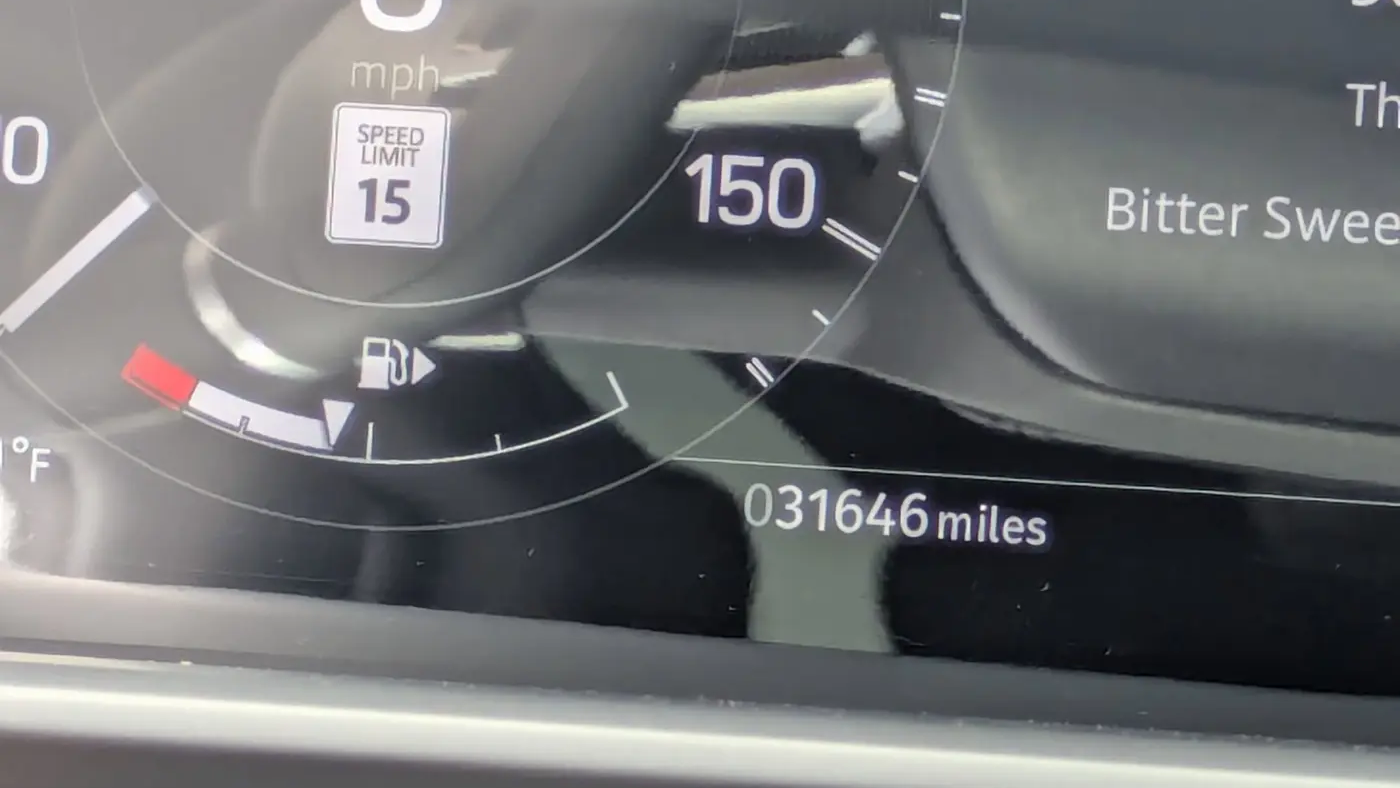 2023 Land Rover Discovery P360 Metropolitan Edition