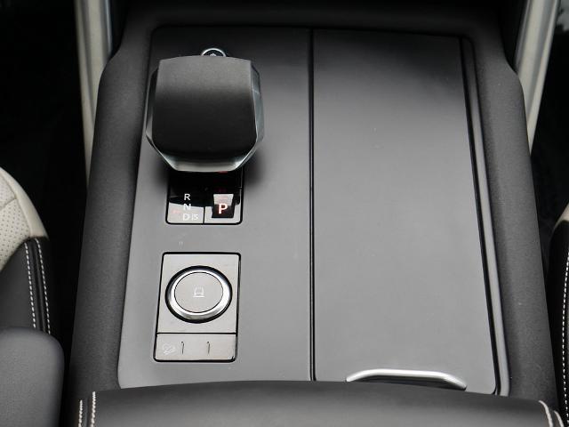 2025 Land Rover Discovery - $59,366