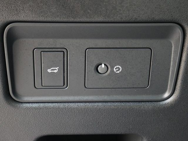 2025 Land Rover Discovery - $59,366