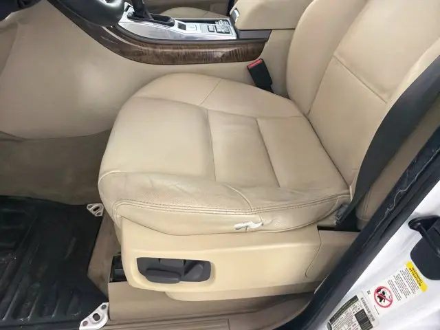 2013 Land Rover Range Rover Sport - $7,500