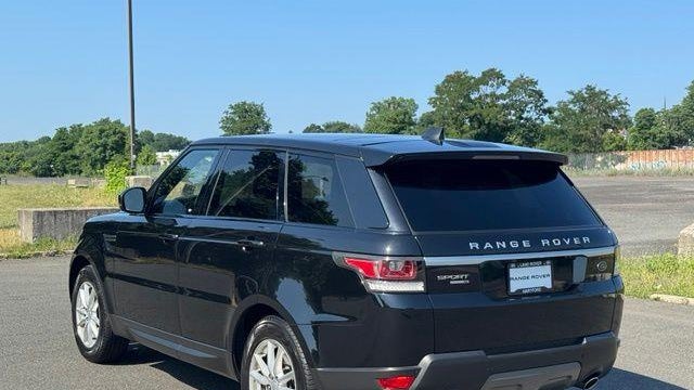 2017 Land Rover Range Rover Sport SE