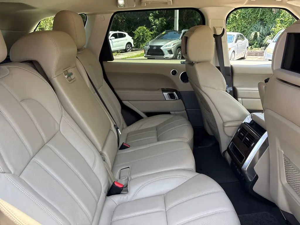 2017 Land Rover Range Rover Sport - $14,000