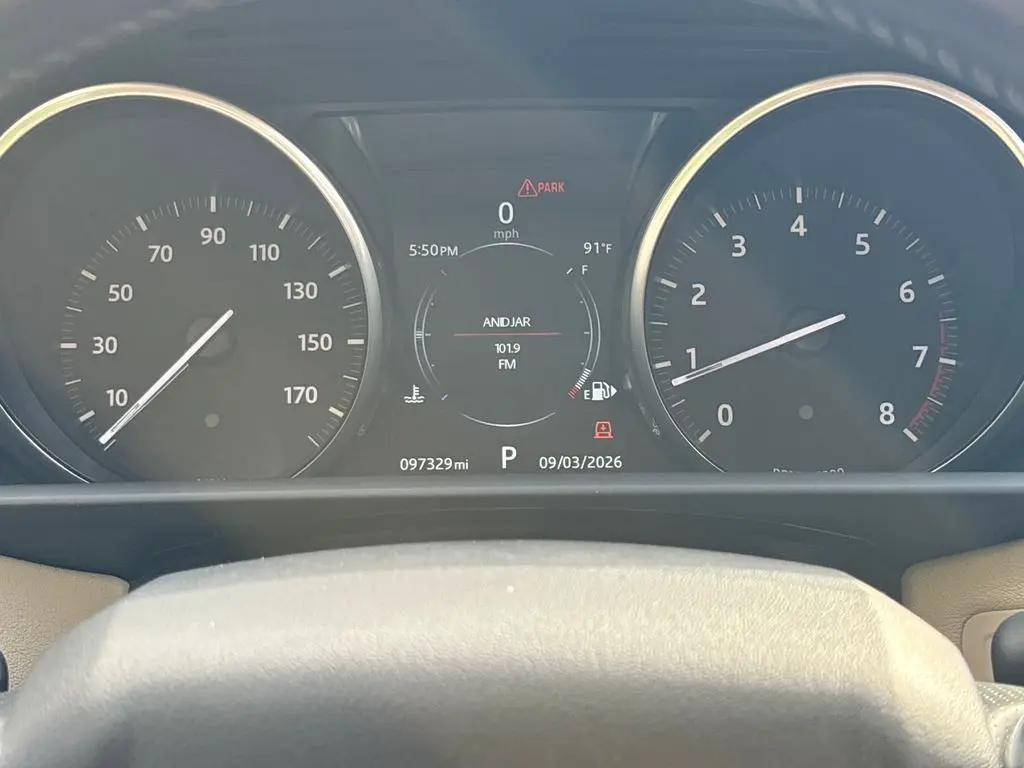 2017 Land Rover Range Rover Sport - $14,000