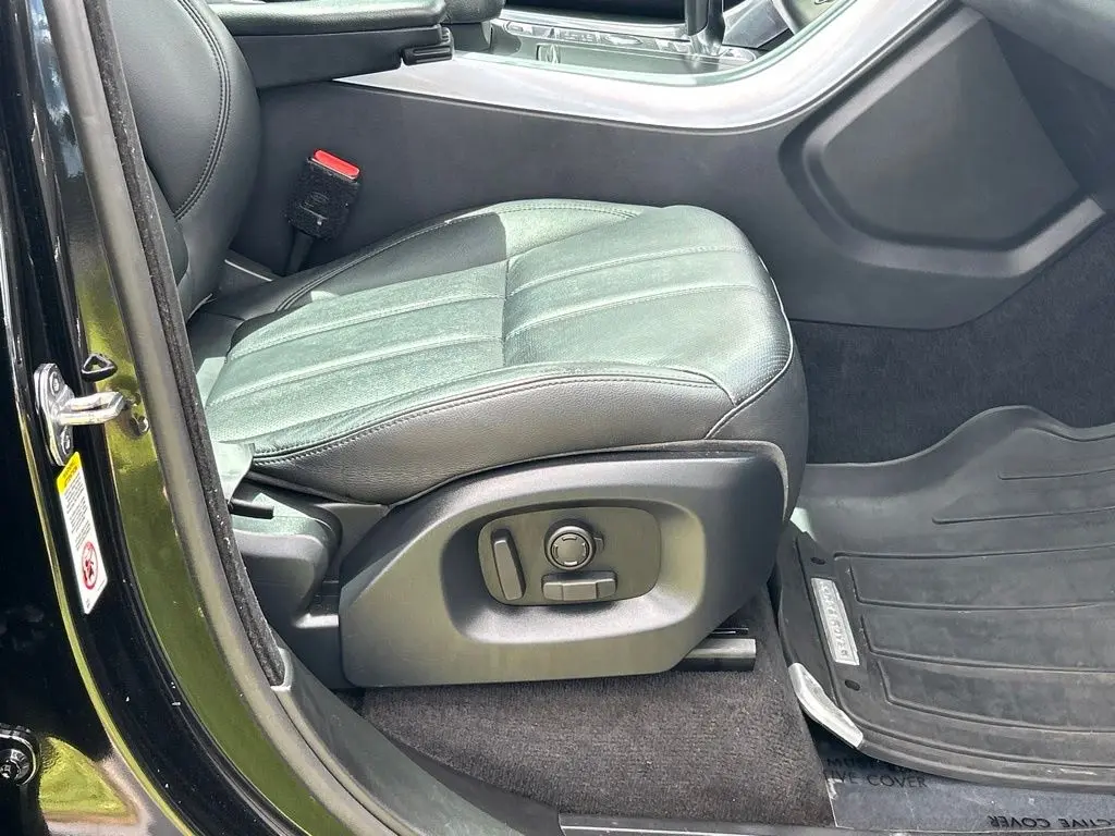 2016 Land Rover Range Rover Sport - $16,766
