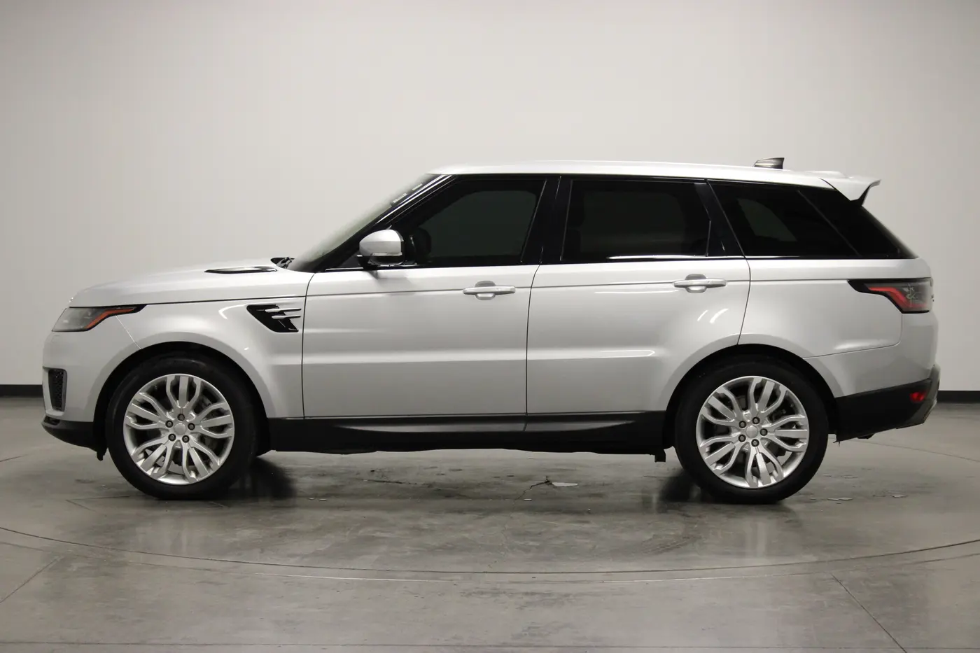 2020 Land Rover Range Rover Sport - $27,462
