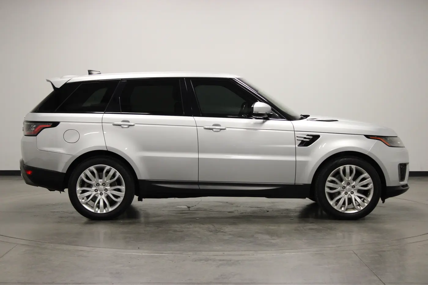 2020 Land Rover Range Rover Sport - $27,462