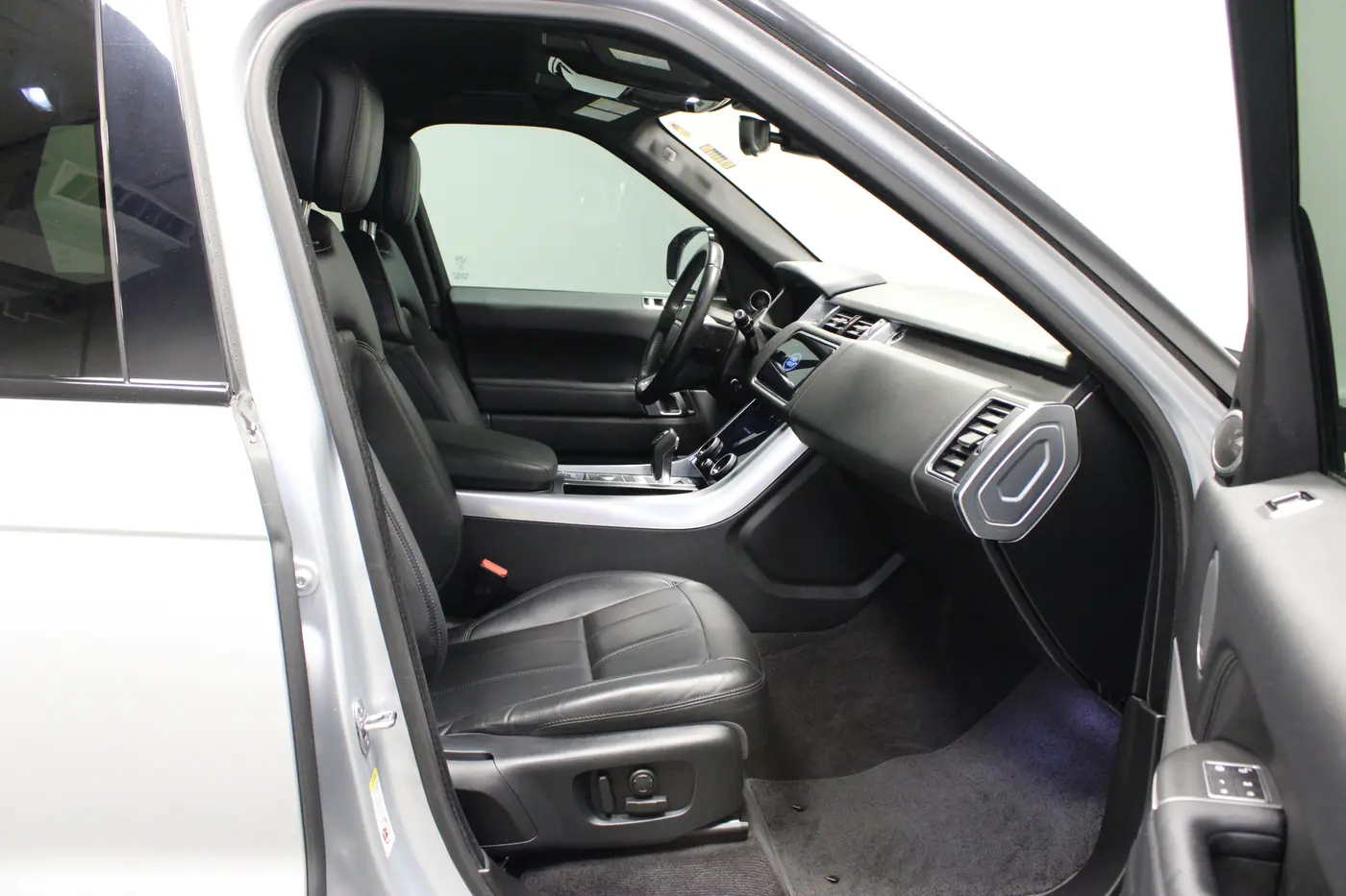 2020 Land Rover Range Rover Sport - $27,462