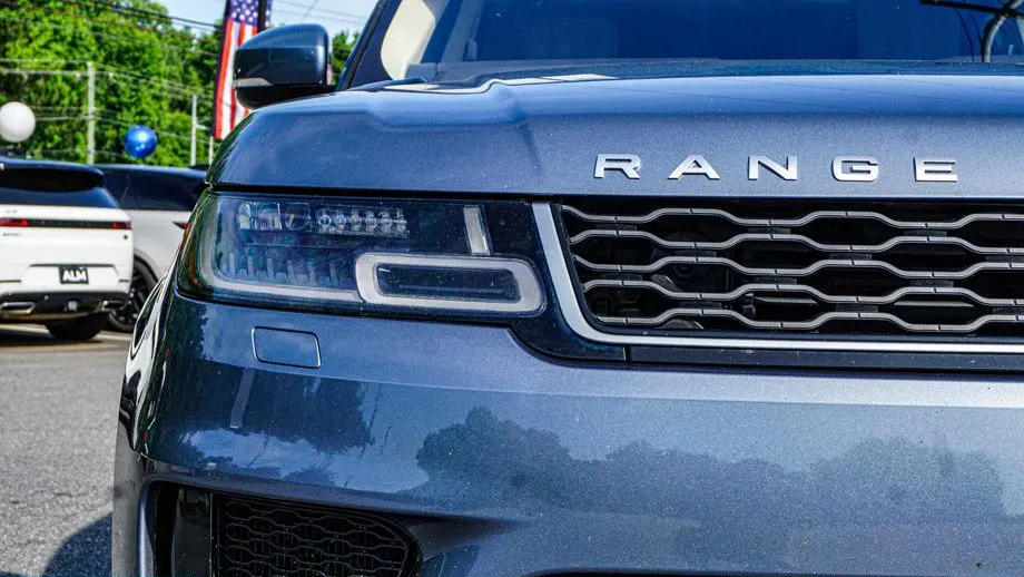 2020 Land Rover Range Rover Sport SE