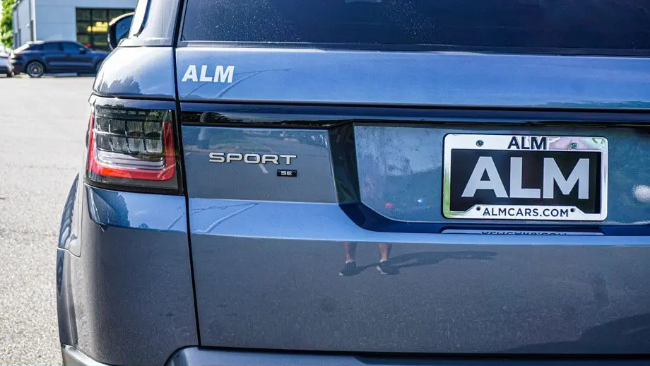 2020 Land Rover Range Rover Sport SE