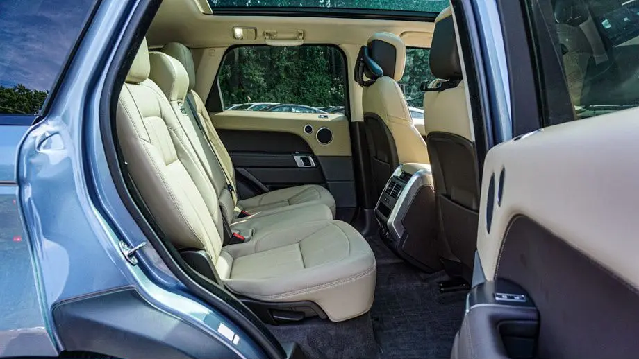 2020 Land Rover Range Rover Sport SE