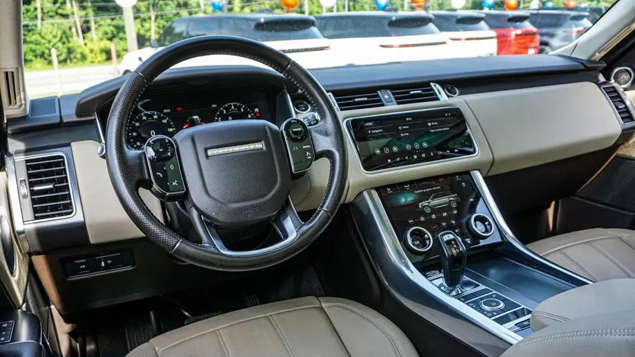 2020 Land Rover Range Rover Sport SE