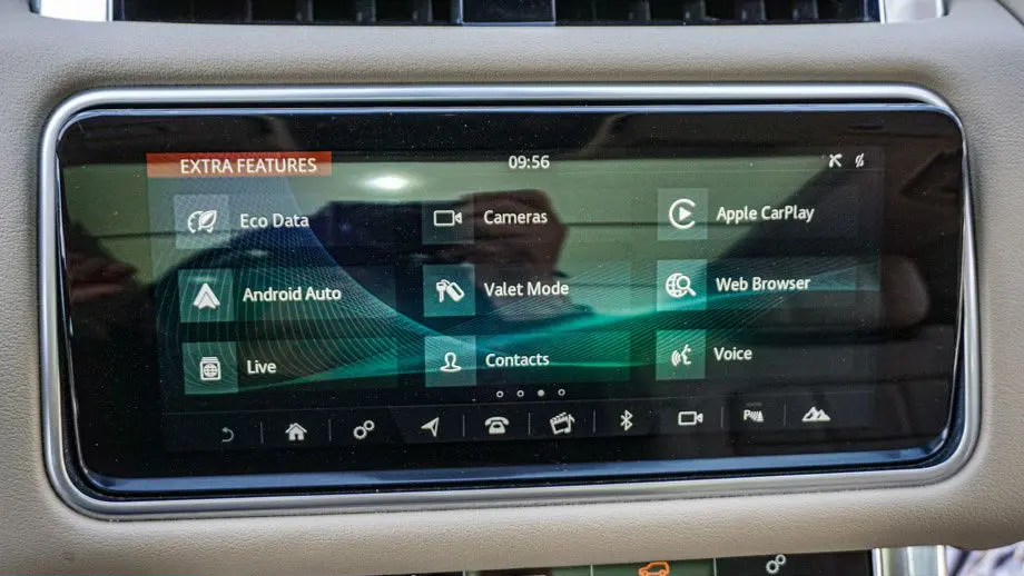 2020 Land Rover Range Rover Sport SE