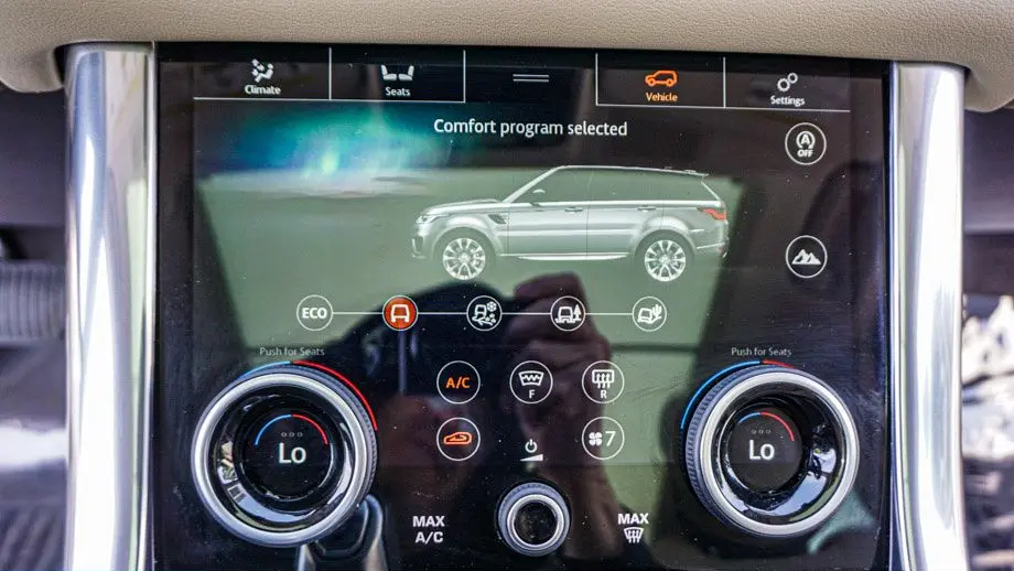 2020 Land Rover Range Rover Sport SE