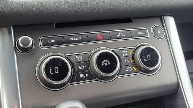 2015 Land Rover Range Rover Sport SE