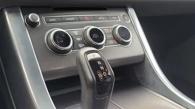 2015 Land Rover Range Rover Sport SE