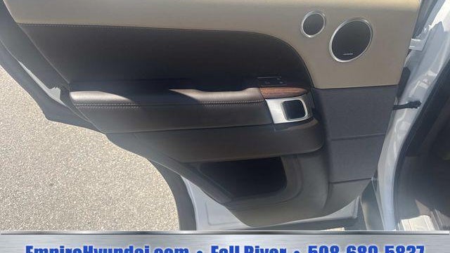 2021 Land Rover Range Rover Sport HSE Silver Edition