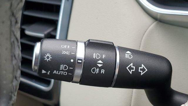 2021 Land Rover Range Rover Sport HSE Silver Edition