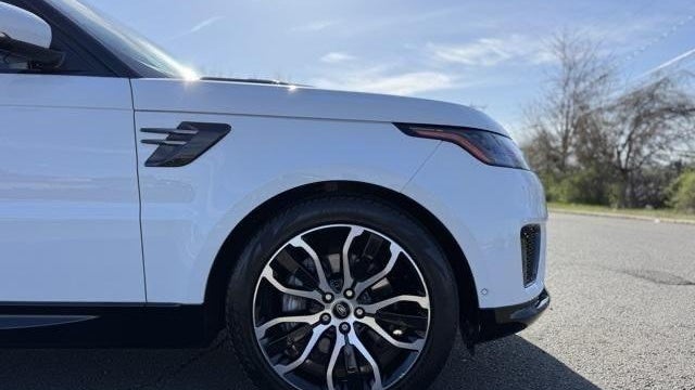 2022 Land Rover Range Rover Sport HSE Silver Edition