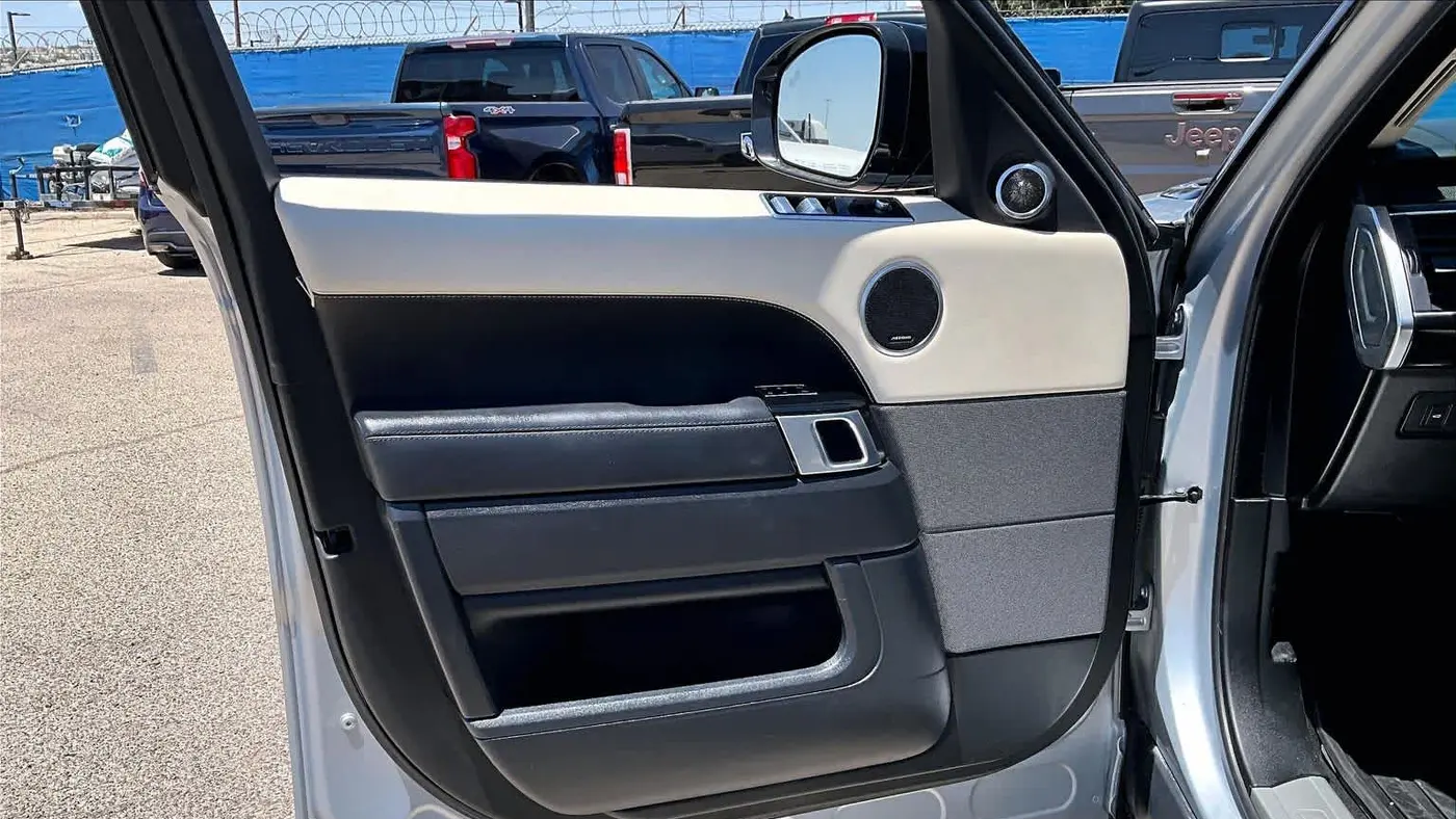 2022 Land Rover Range Rover Sport HSE Silver Edition