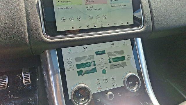 2022 Land Rover Range Rover Sport HSE Silver Edition