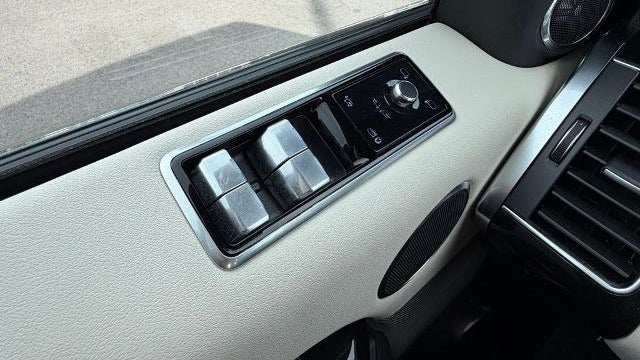 2022 Land Rover Range Rover Sport HSE Silver Edition