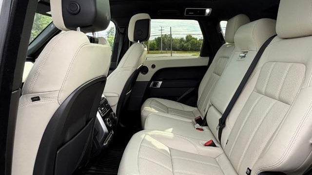 2022 Land Rover Range Rover Sport HSE Silver Edition