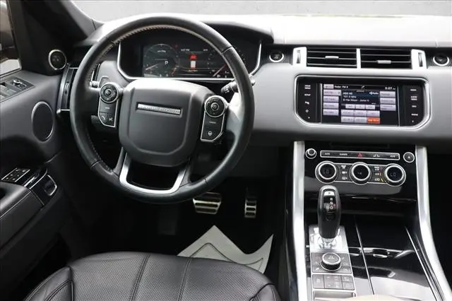 2015 Land Rover Range Rover Sport - $15,999