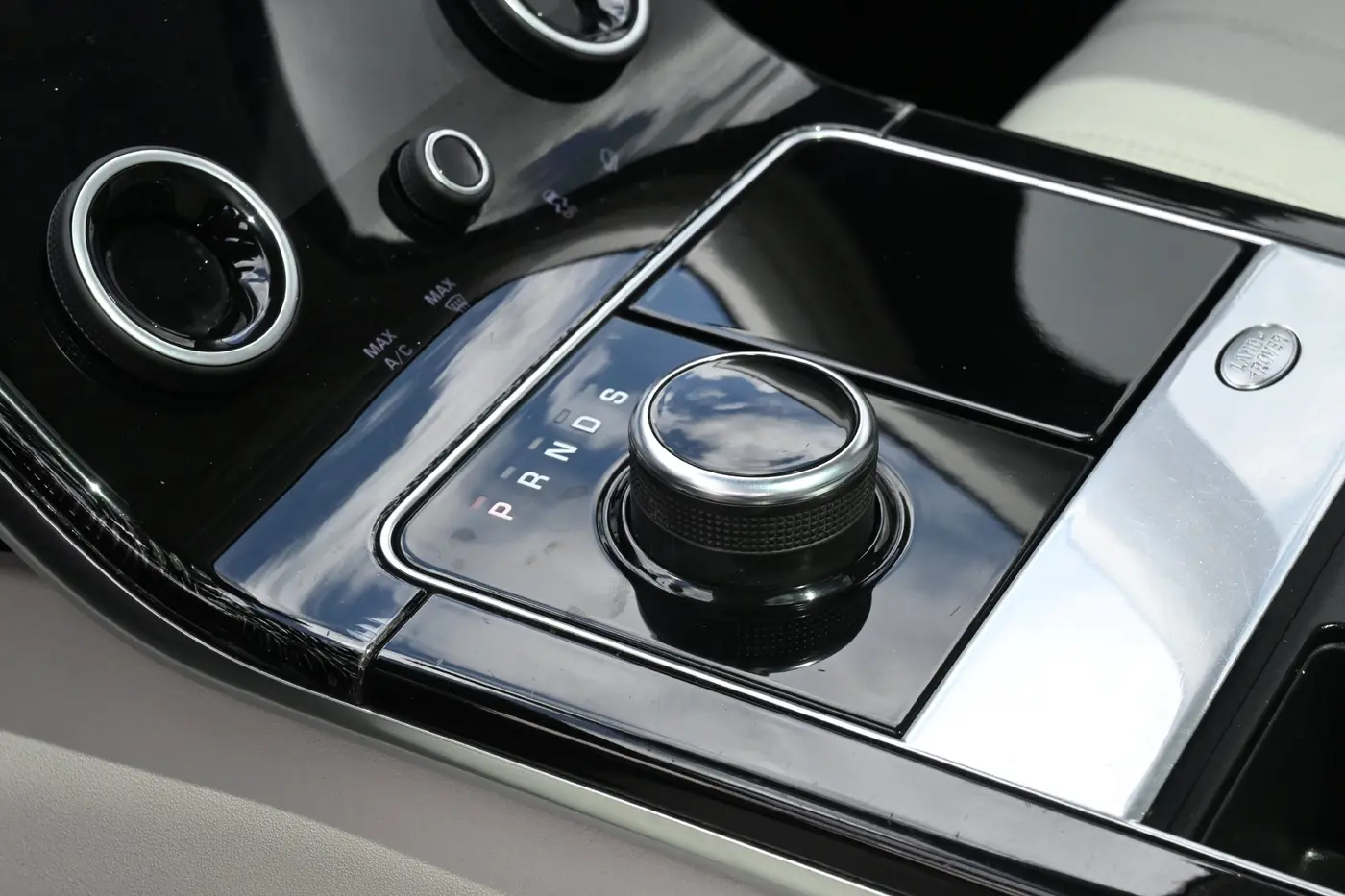 2020 Land Rover Range Rover Velar - $22,925