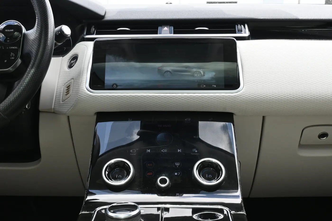 2020 Land Rover Range Rover Velar - $22,925