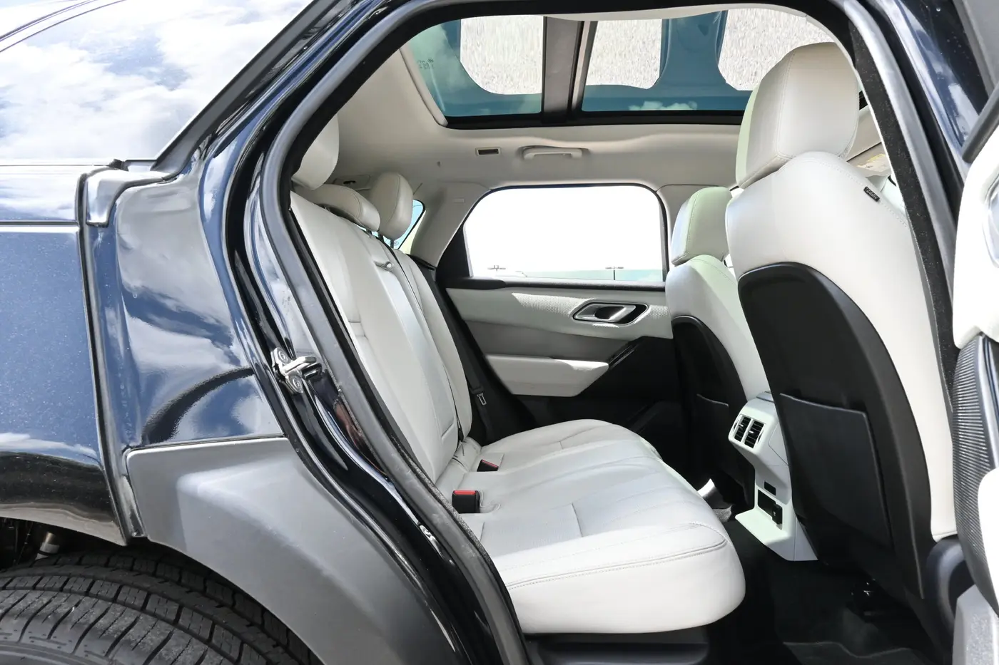 2020 Land Rover Range Rover Velar - $22,925